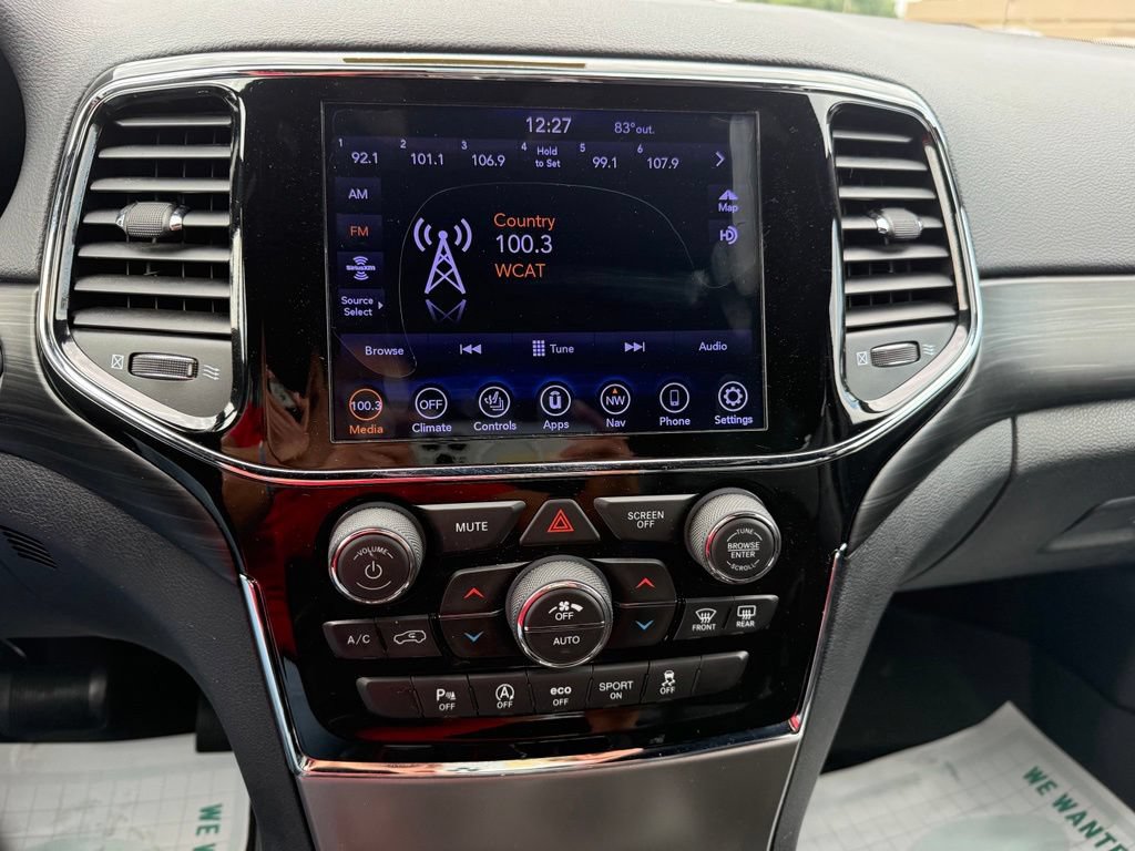 Used 2020 Jeep Grand Cherokee Altitude AWD/4WD image 20