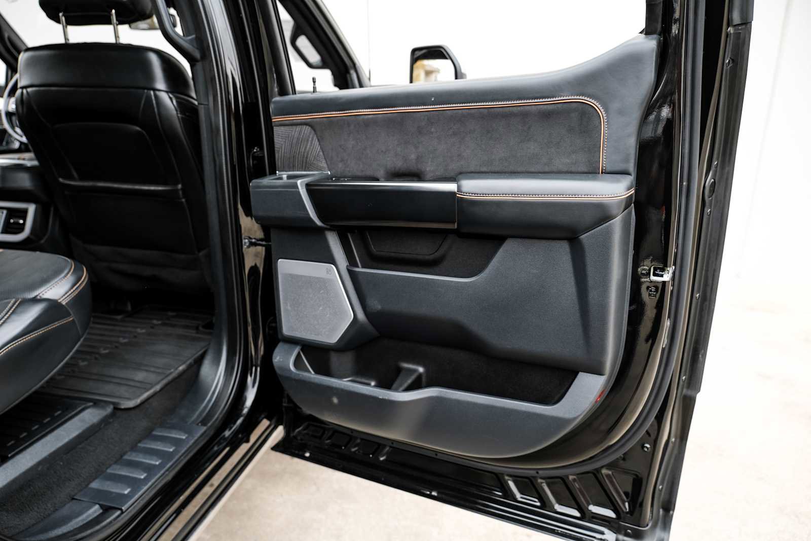 Used 2023 Ford F250 Platinum image 50
