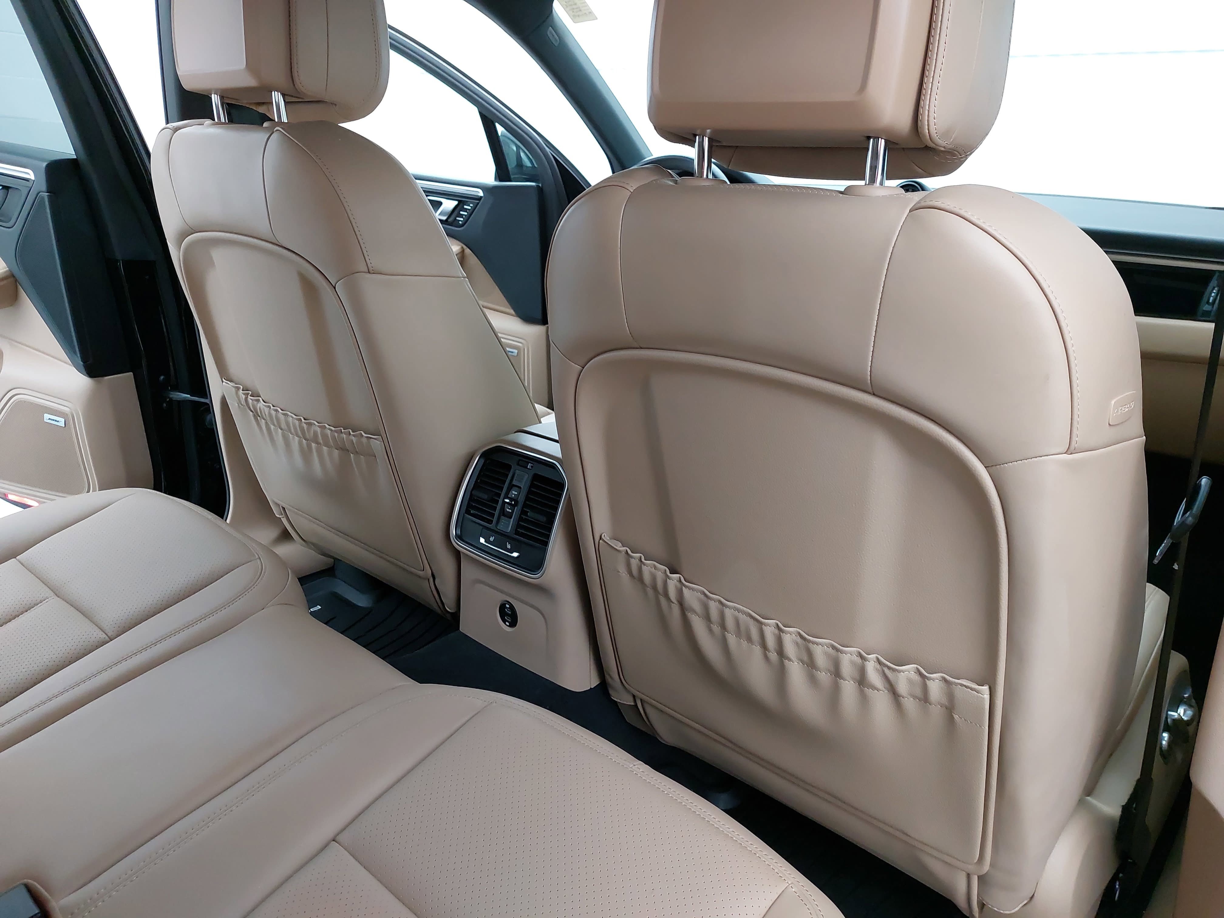 Certified 2023 Porsche Macan AWD/4WD image 13