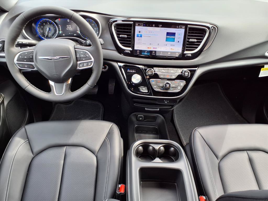 New 2026 Chrysler Voyager LX FWD image 3