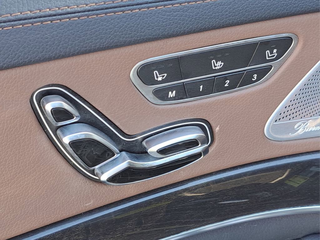 Used 2017 Mercedes-Benz S 550 Sedan image 19