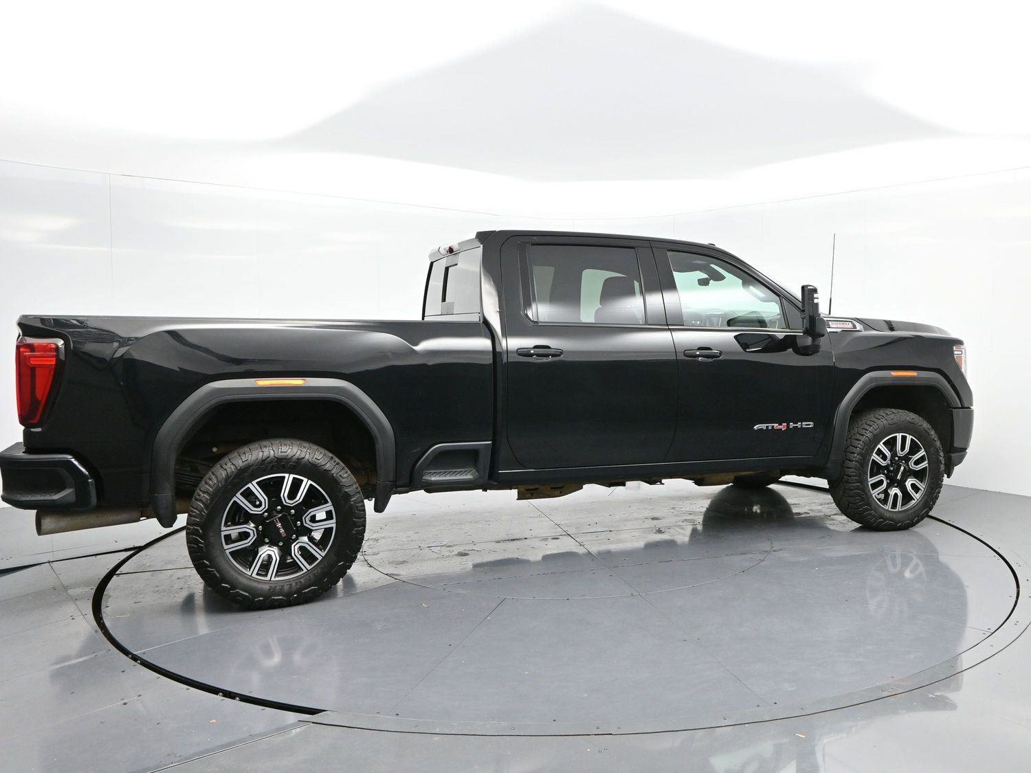 Used 2023 GMC Sierra 3500 AT4 w/ AT4 Premium Plus Package image 8
