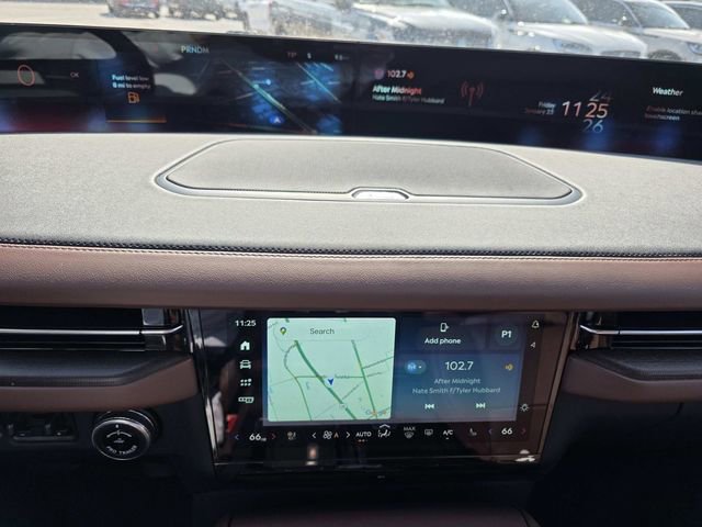 New 2026 Lincoln Navigator Reserve AWD/4WD image 10