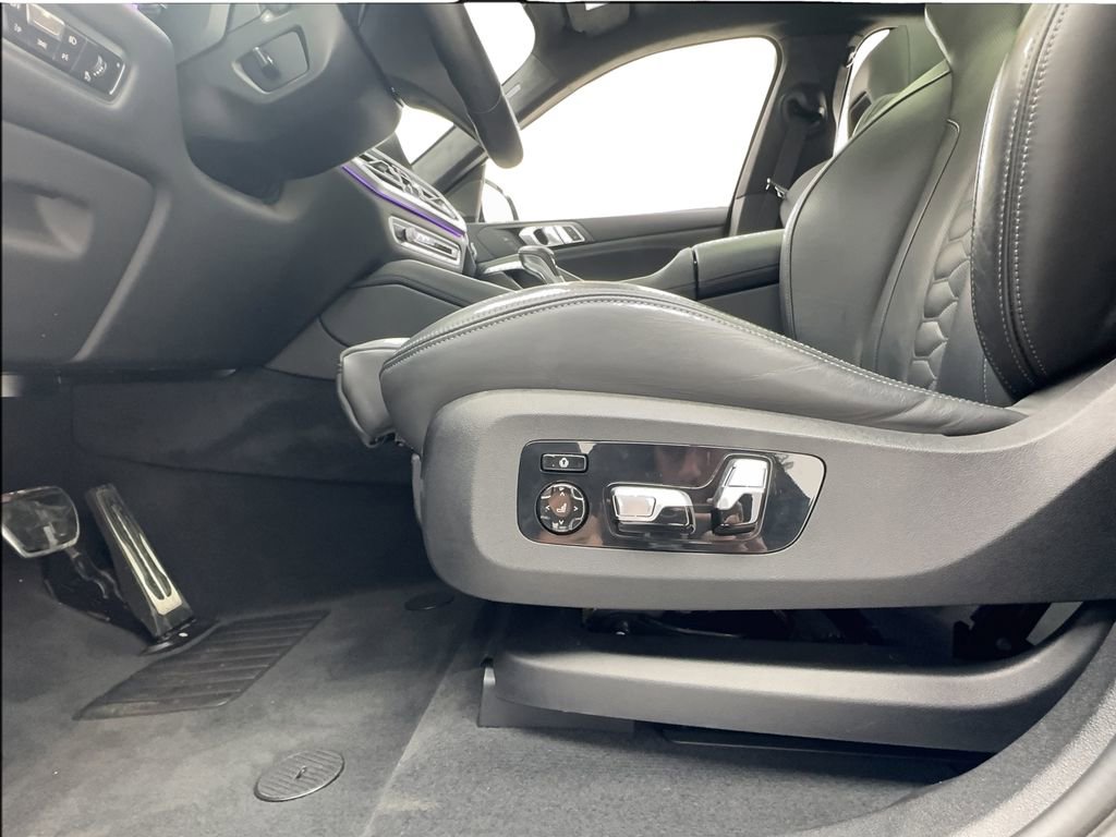 Used 2023 BMW X6 M AWD/4WD image 30