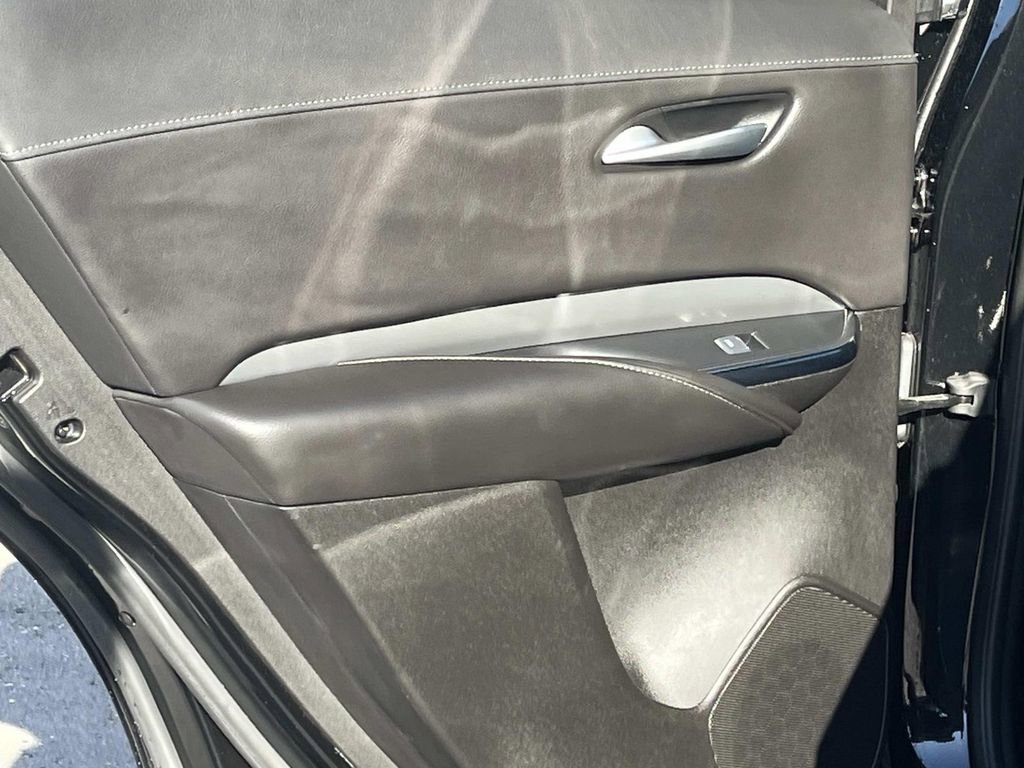 Certified 2025 Cadillac XT4 Premium Luxury w/ Technology Package image 21