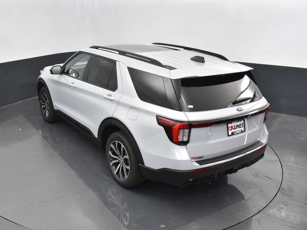 New 2026 Ford Explorer ST-Line image 35