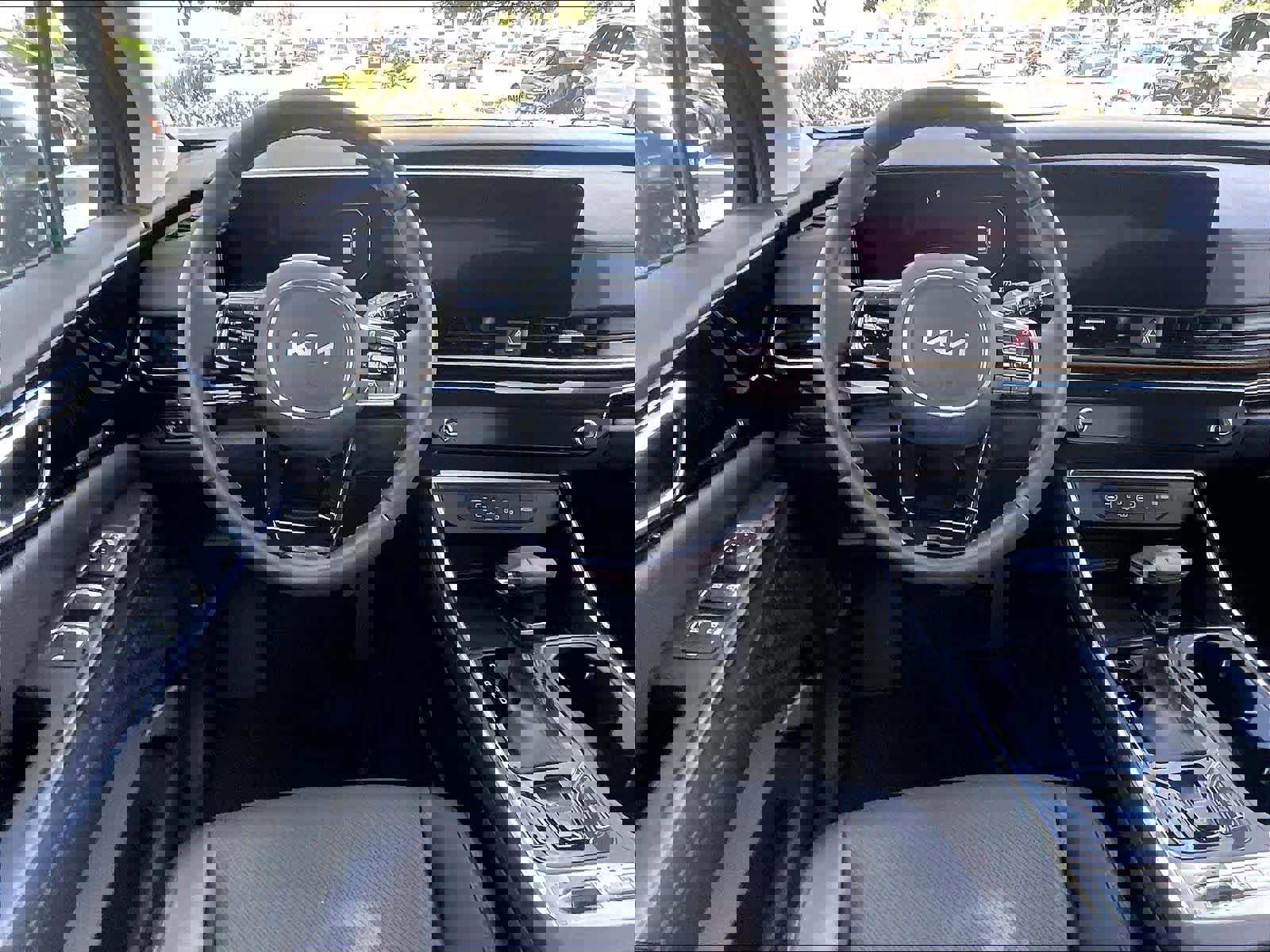 Used 2026 Kia Carnival SX Prestige image 7