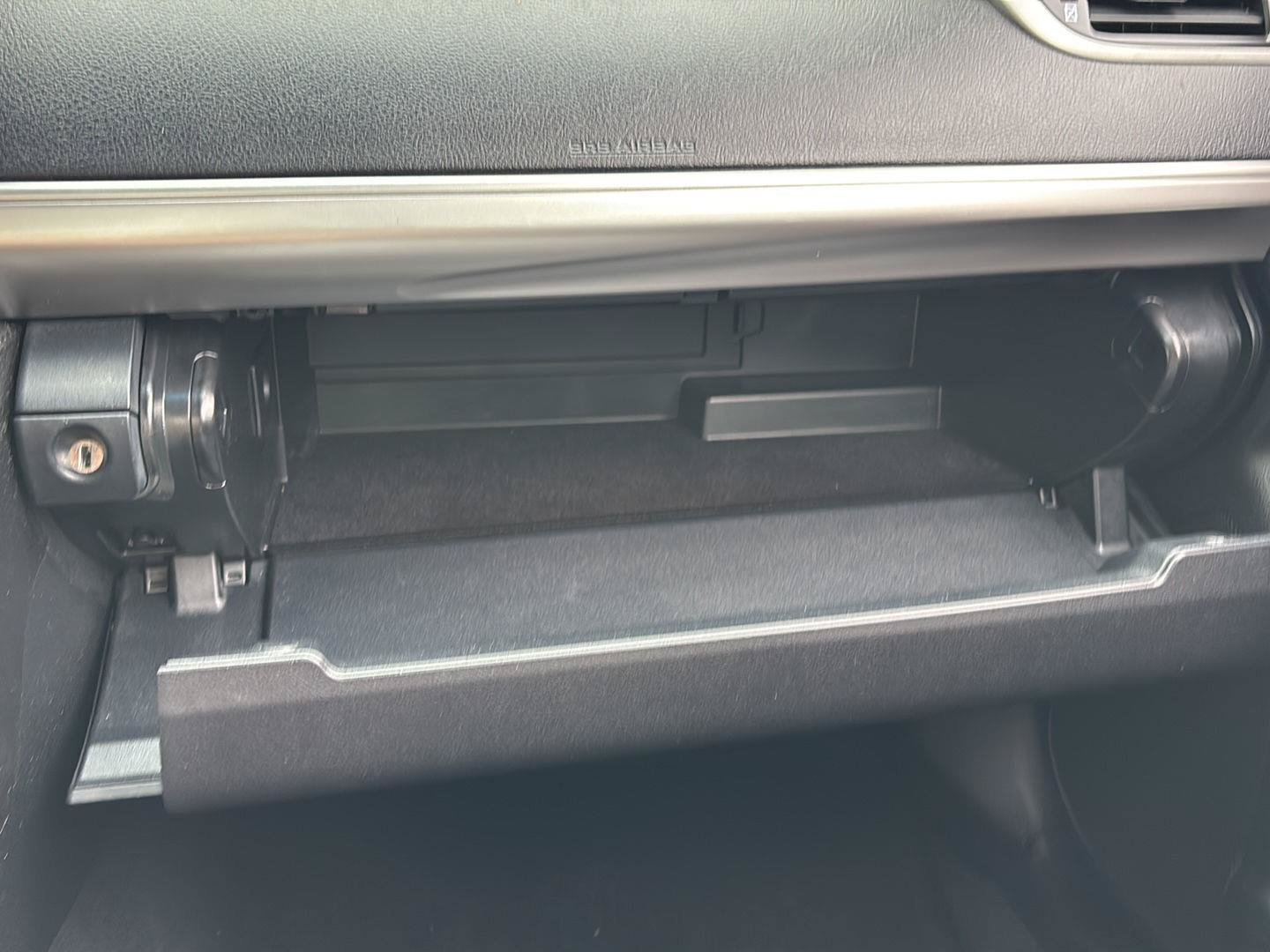 Used 2012 Toyota Camry SE FWD image 31