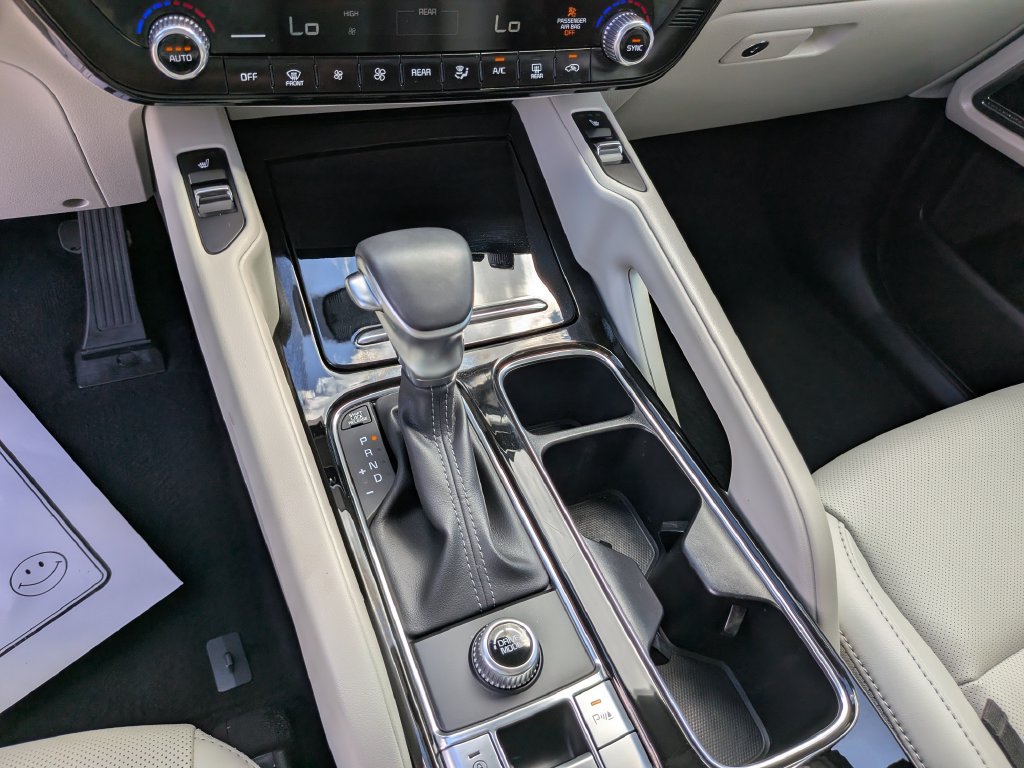 Certified 2024 Kia Telluride S w/ S Sunroof Package FWD image 26