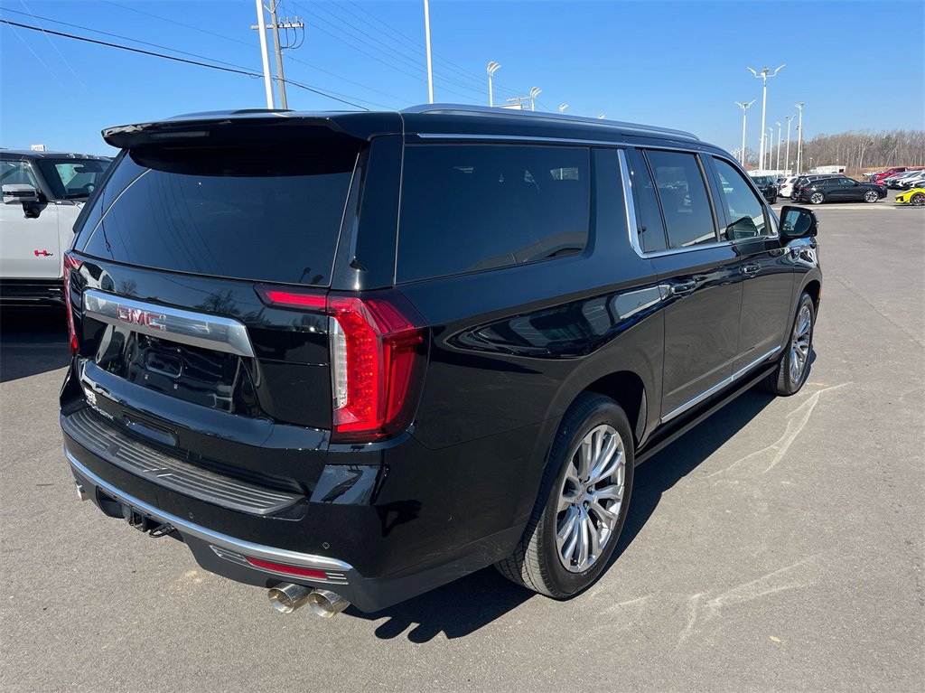 Used 2023 GMC Yukon XL Denali image 5