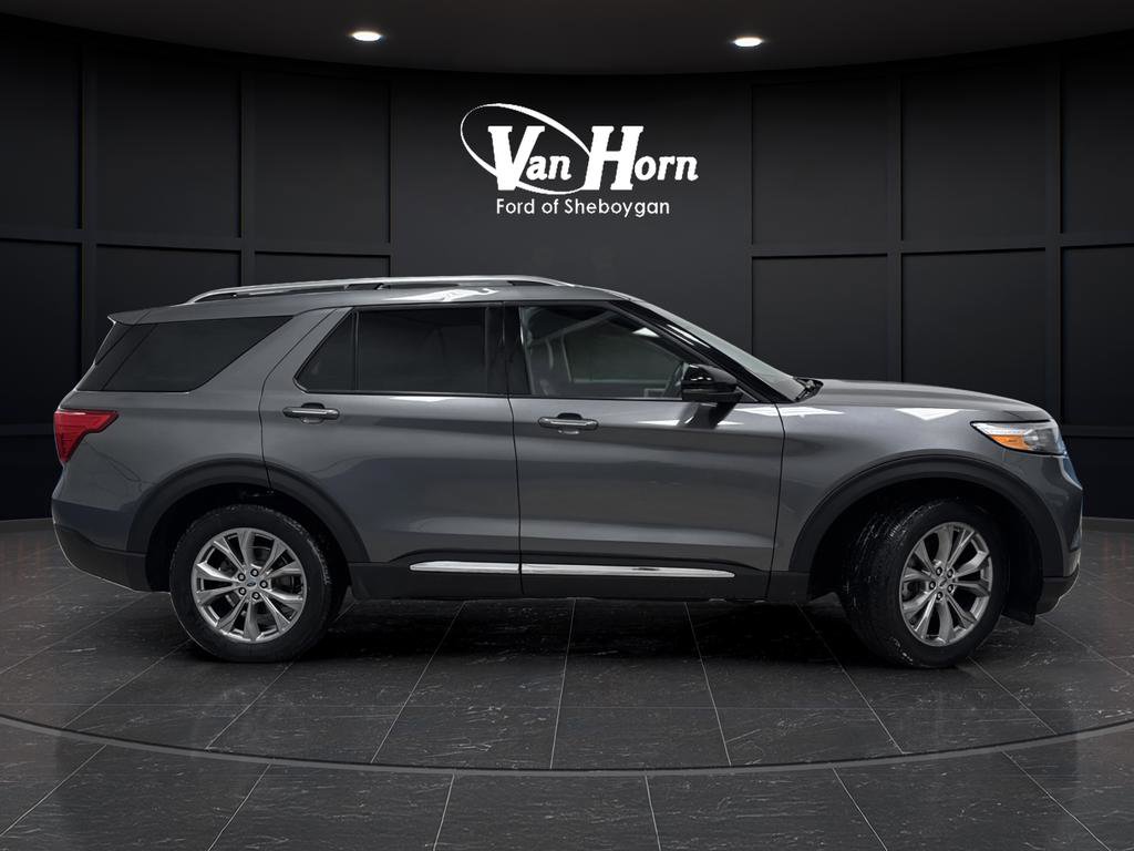 Used 2023 Ford Explorer Limited image 2
