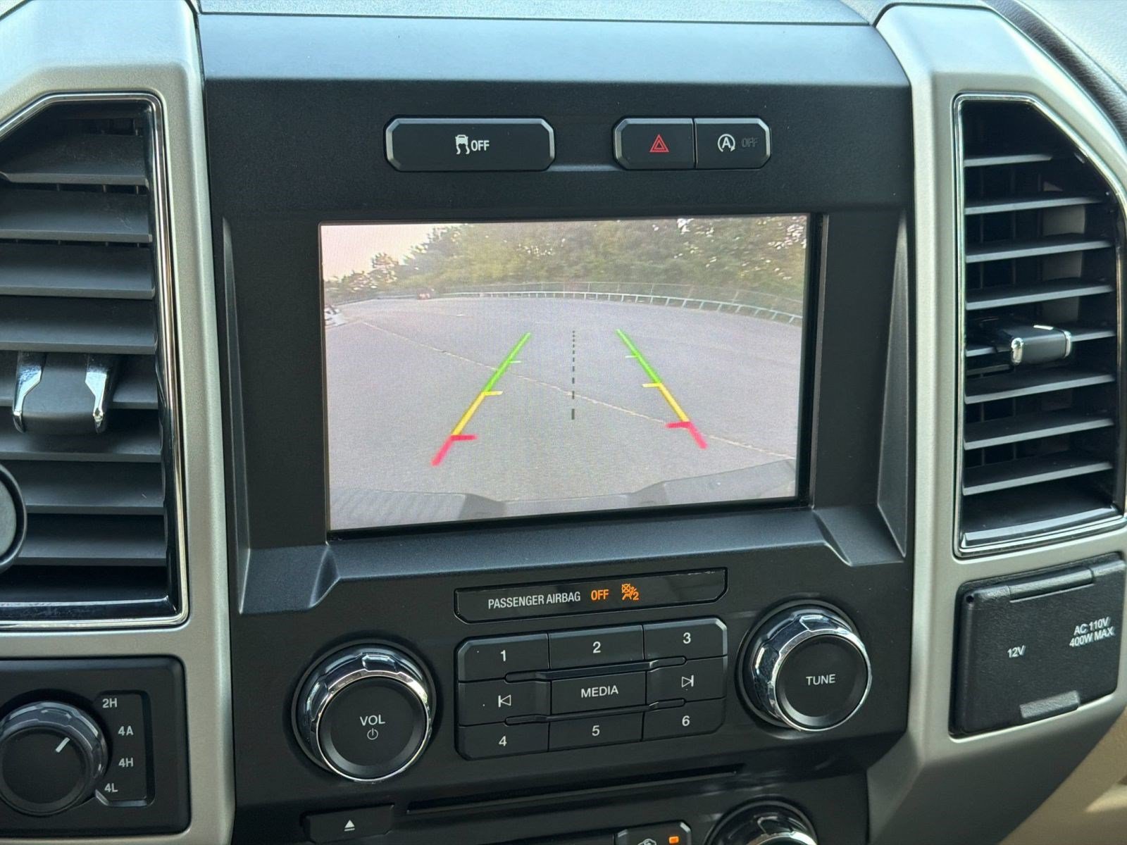Used 2018 Ford F150 Lariat w/ Equipment Group 501A Mid AWD/4WD image 18
