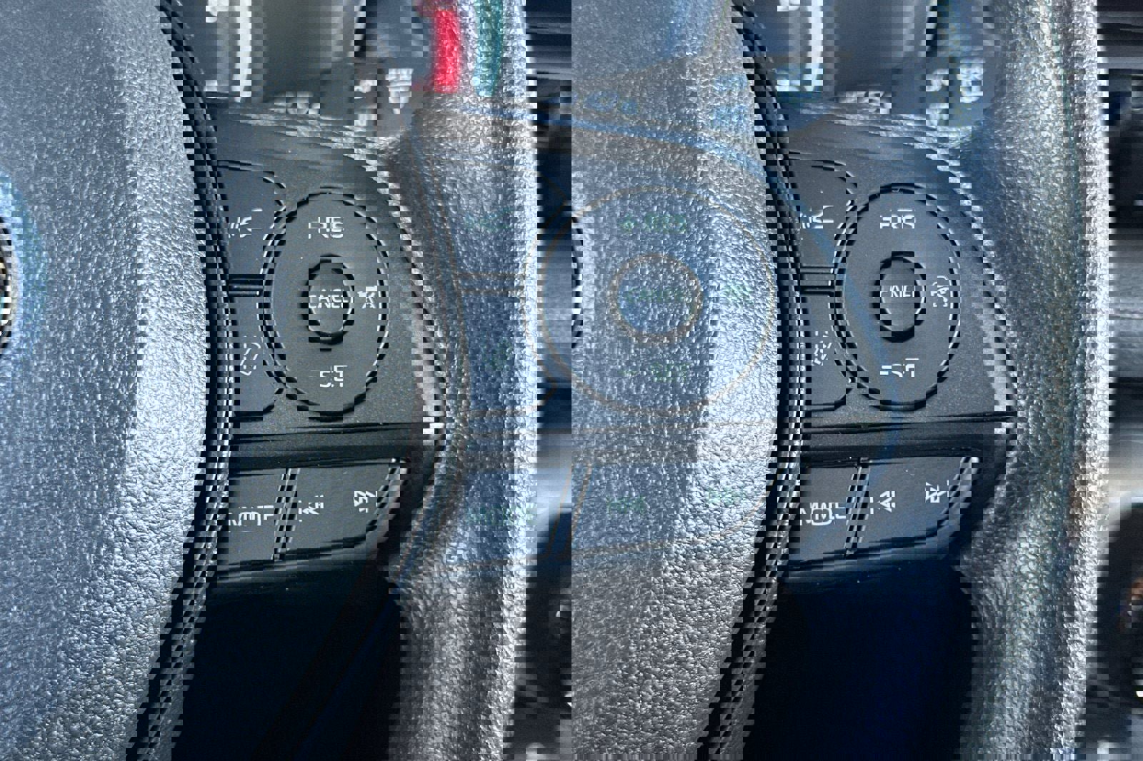 New 2025 Toyota RAV4 XLE image 29