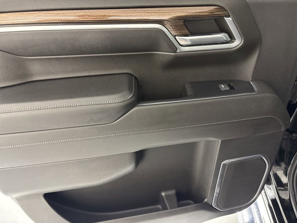 Used 2022 Chevrolet Silverado 1500 LT w/ LPO, Chrome Package image 28