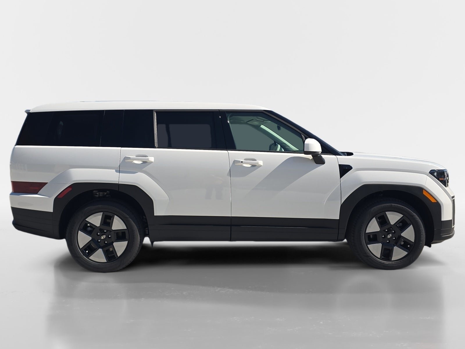 New 2026 Hyundai Santa Fe SE AWD/4WD image 2
