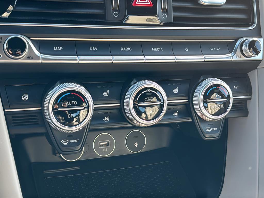 Used 2023 Genesis G70 3.3T w/ Sport Prestige Package image 32