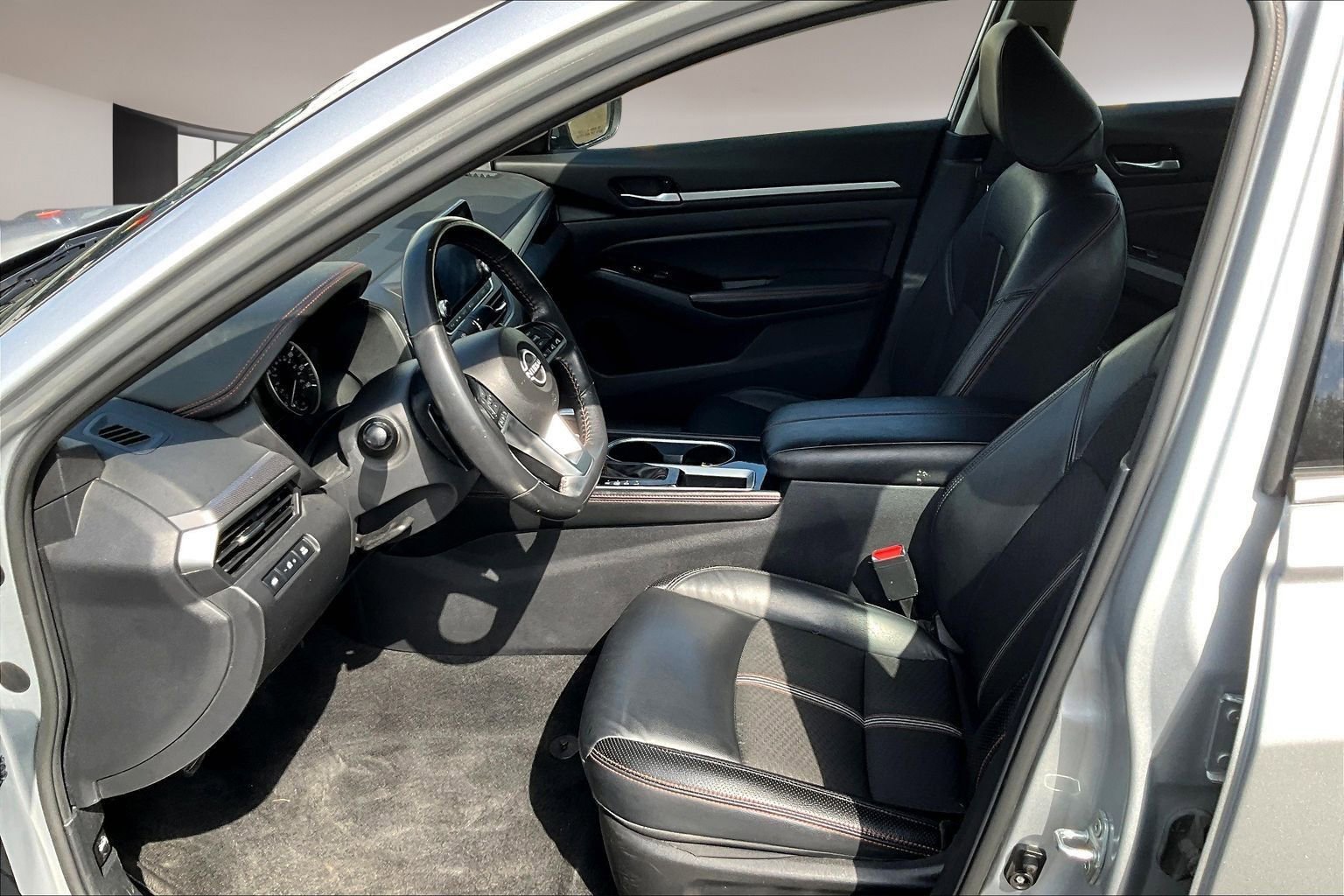 Used 2024 Nissan Altima 2.5 SR image 21