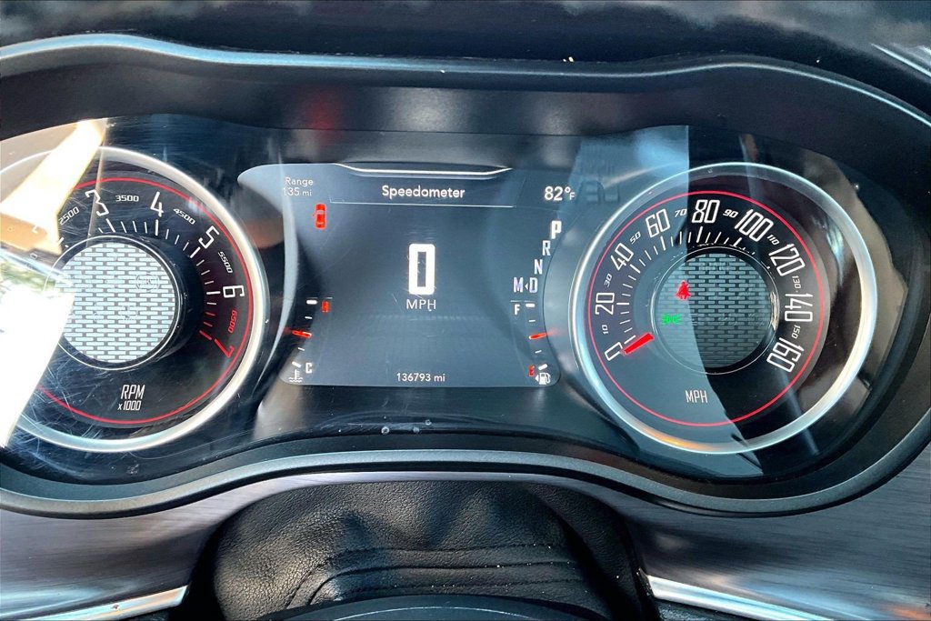Used 2018 Dodge Challenger SXT w/ Driver Convenience Group RWD image 20