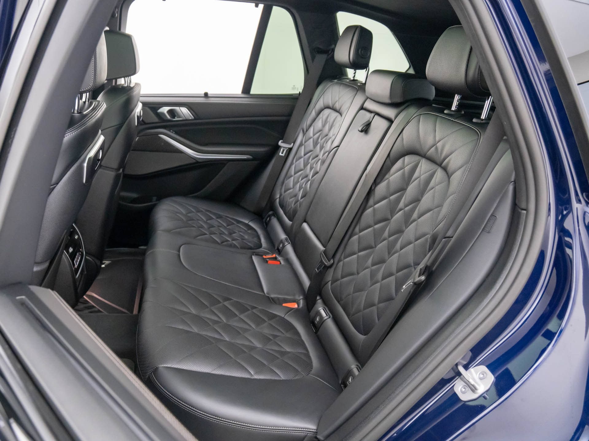 Used 2026 BMW X5 M60i w/ Executive Package AWD/4WD image 17