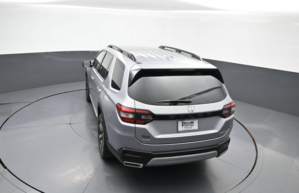 Certified 2023 Honda Pilot Touring image 45
