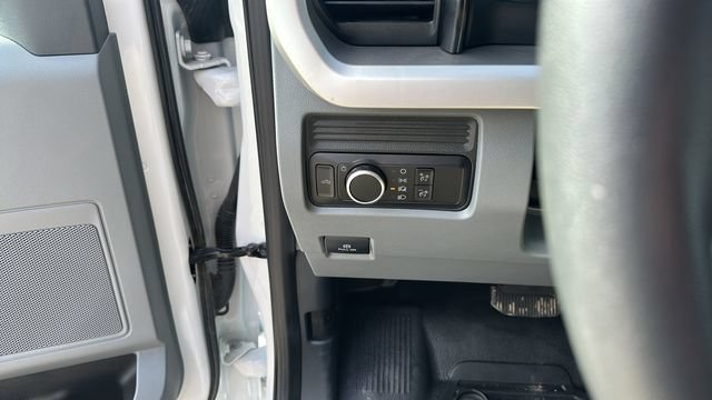 Used 2025 Ford F250 XL w/ XL Off-Road Package AWD/4WD image 14