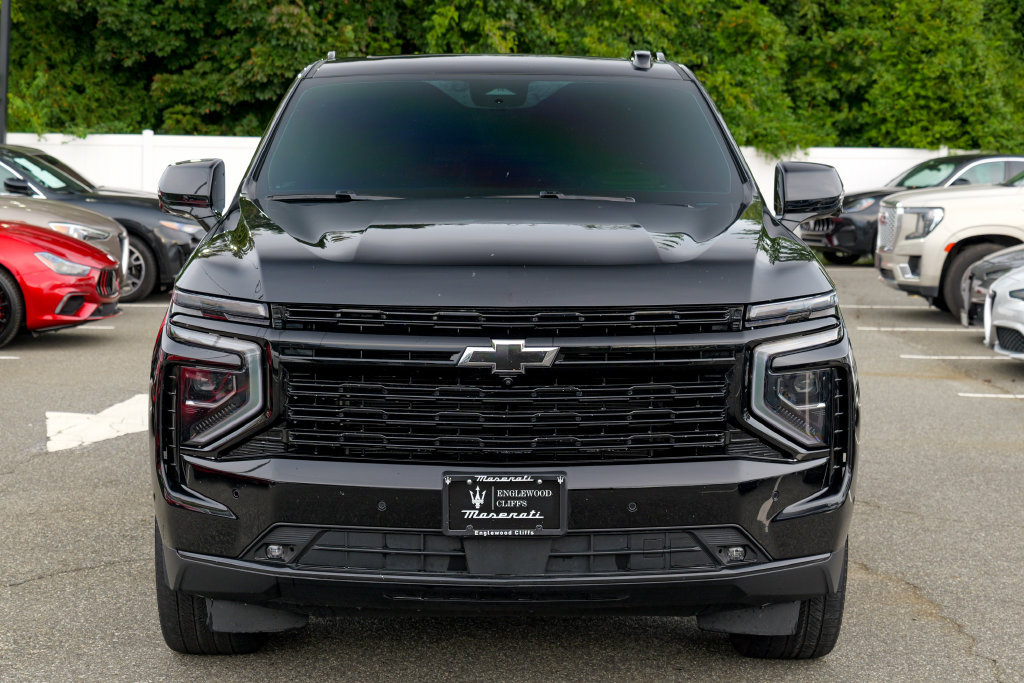 Used 2025 Chevrolet Tahoe High Country AWD/4WD image 2