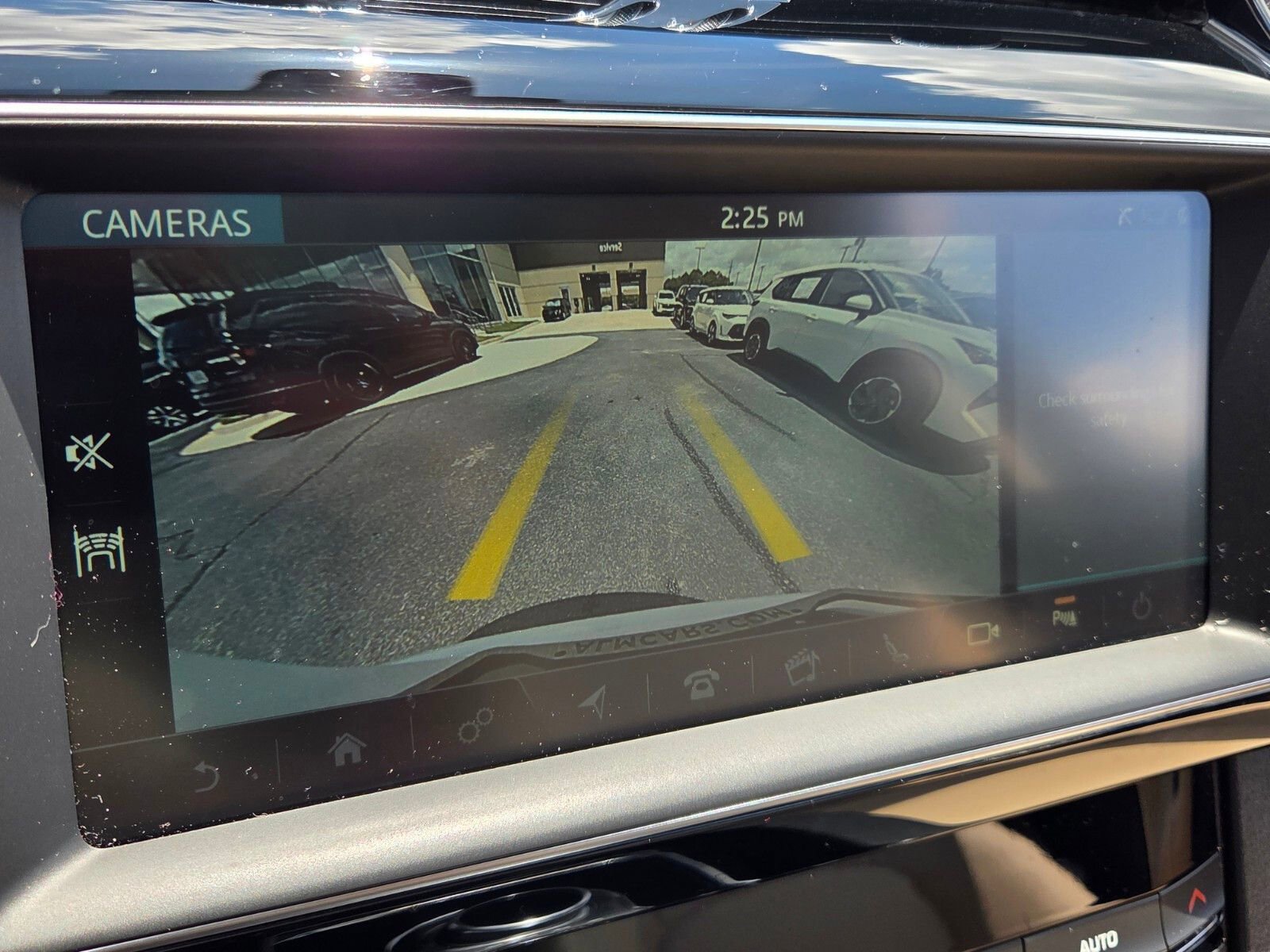 Used 2019 Jaguar F-PACE AWD/4WD image 22
