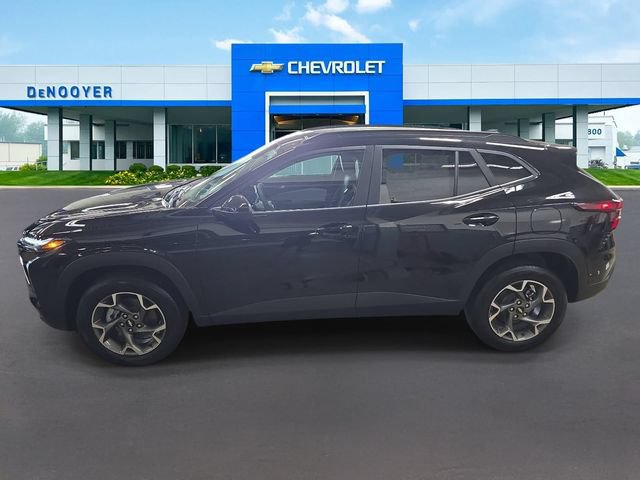New 2026 Chevrolet Trax LT w/ Driver Confidence Package FWD image 9