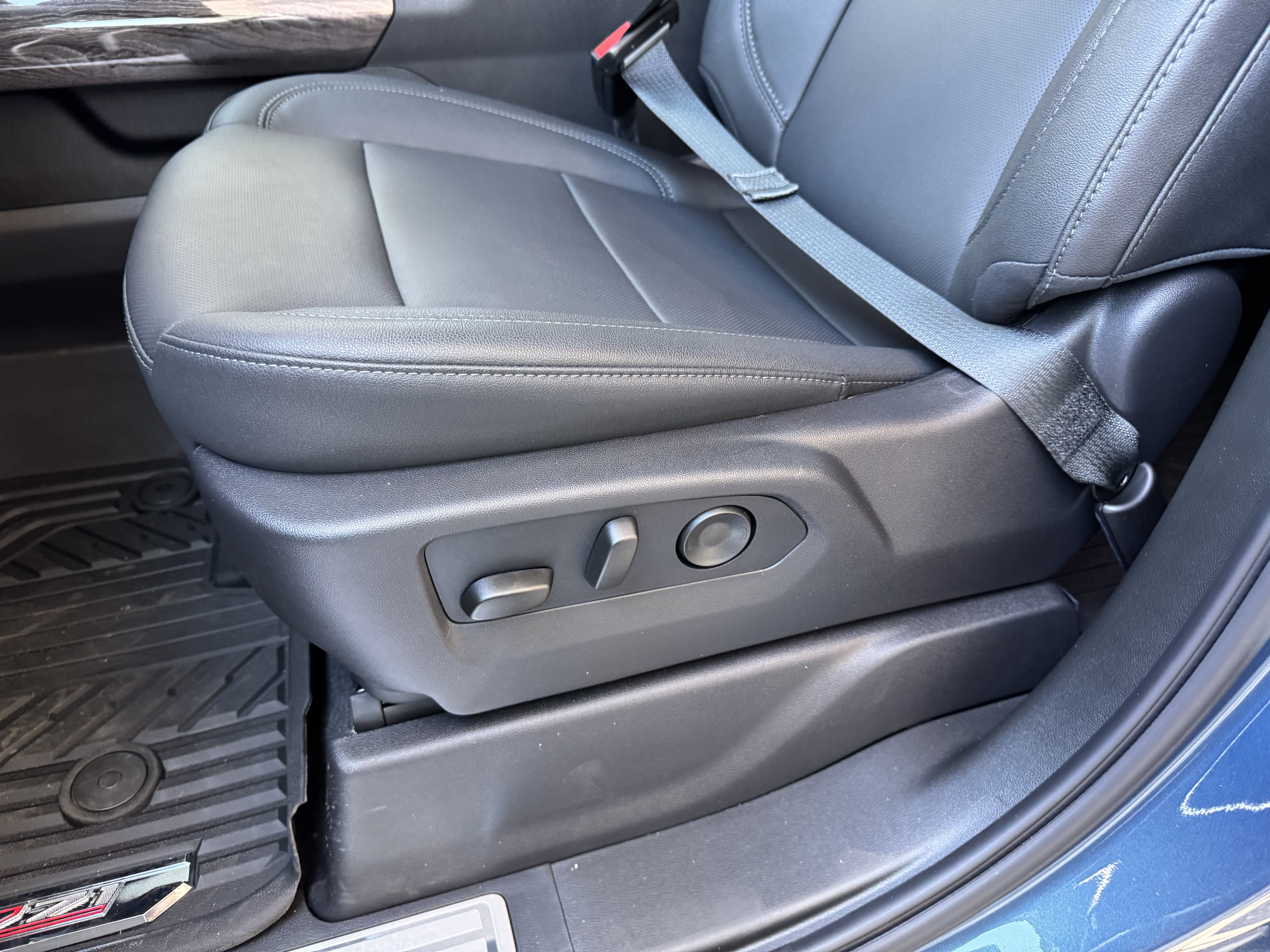 New 2026 Chevrolet Silverado 2500 LTZ w/ LTZ Plus Package AWD/4WD image 14