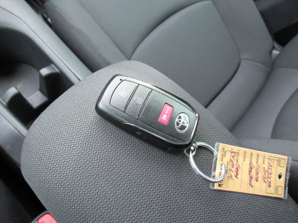 Used 2024 Toyota Corolla Cross LE FWD image 30