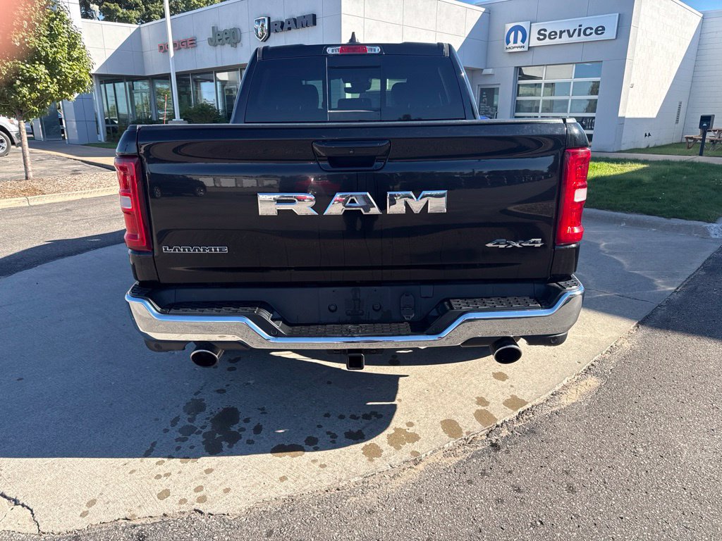 Used 2025 RAM 1500 Laramie AWD/4WD image 6