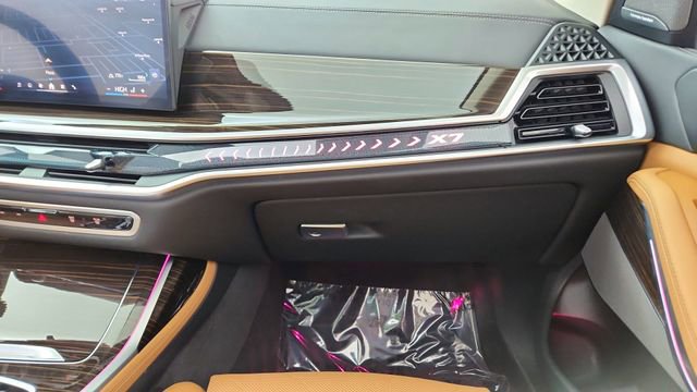 Used 2026 BMW X7 xDrive40i image 41