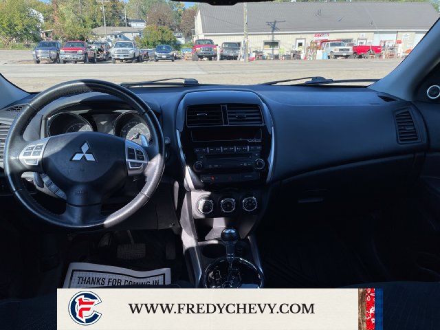 Used 2013 Mitsubishi Outlander Sport SE FWD image 12