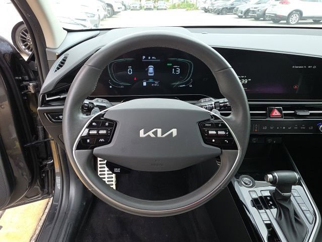 Used 2023 Kia Niro EX Touring FWD image 15