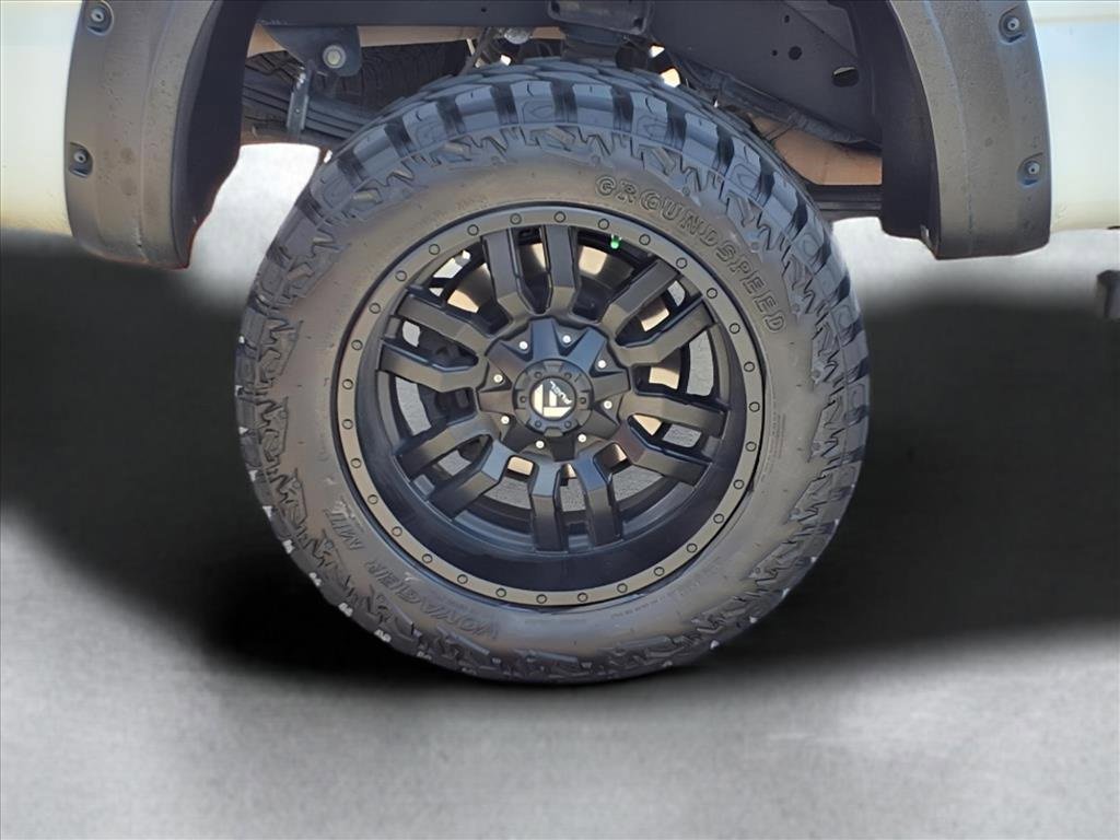 Used 2020 Nissan Titan PRO-4X w/ Pro-4x Convenience Package image 27