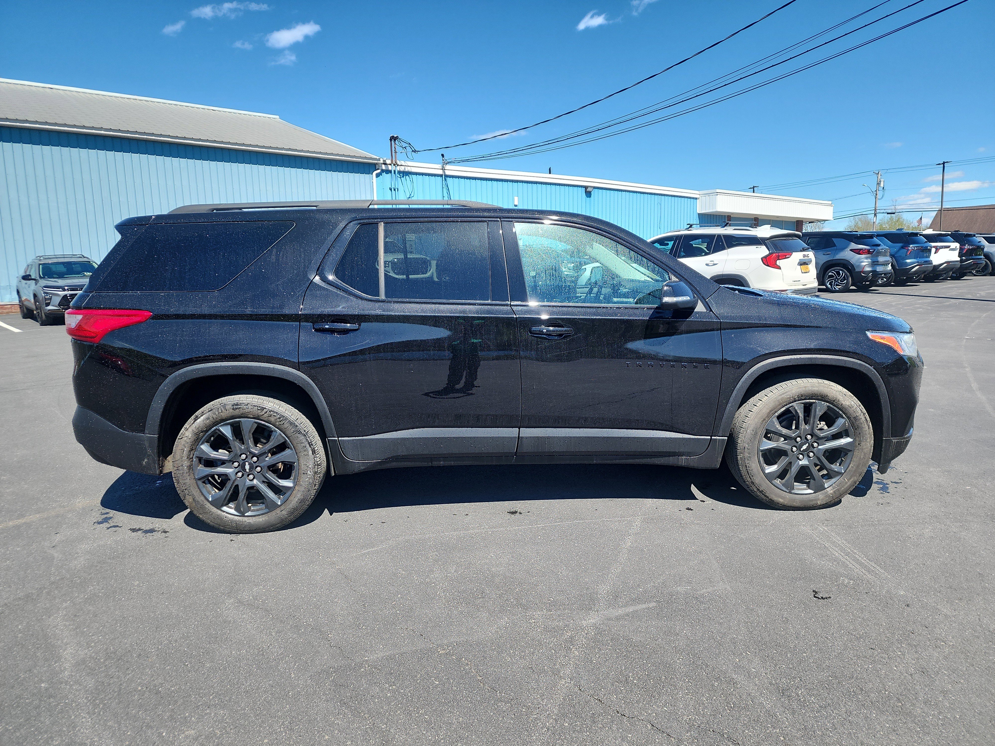 Certified 2021 Chevrolet Traverse RS w/ LPO, Floor Liner Package AWD/4WD image 9
