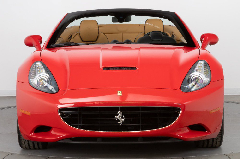 Used 2011 Ferrari California image 10