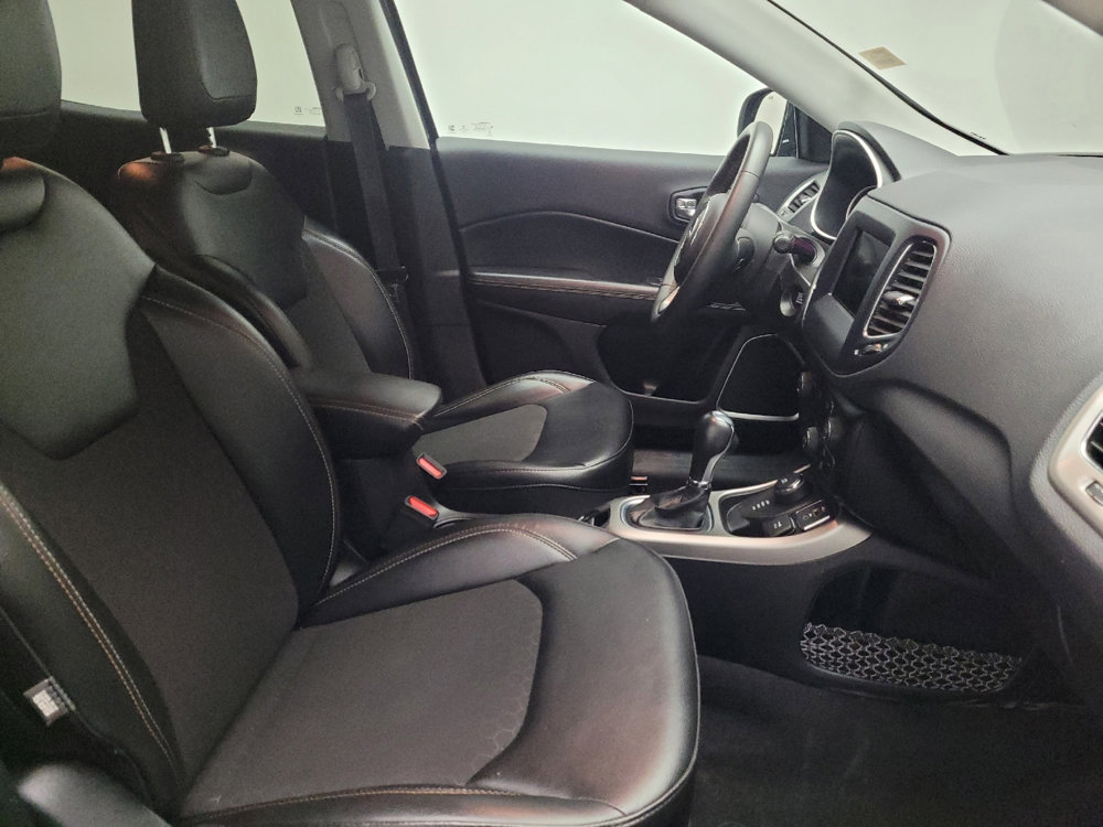 Used 2021 Jeep Compass Latitude image 21