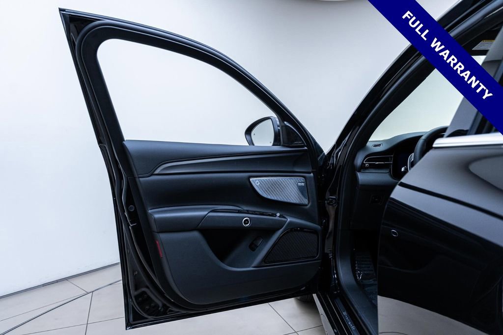 Certified 2024 Maserati Grecale GT AWD/4WD image 22