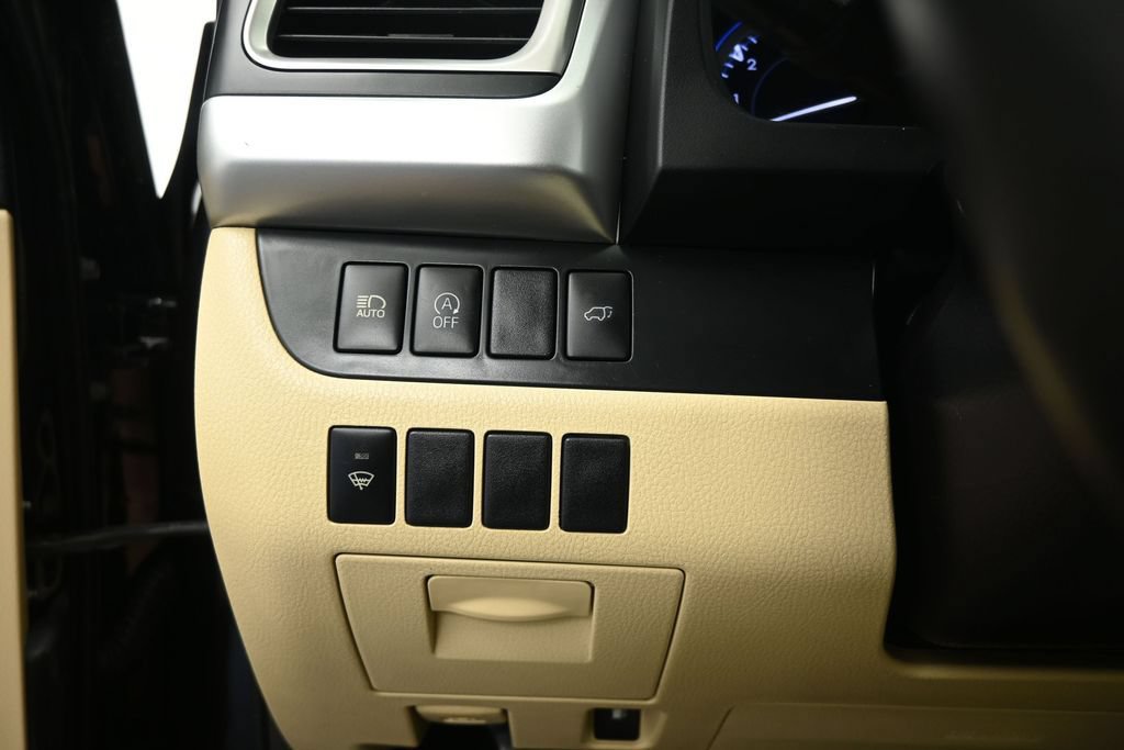 Used 2018 Toyota Highlander XLE AWD/4WD image 10