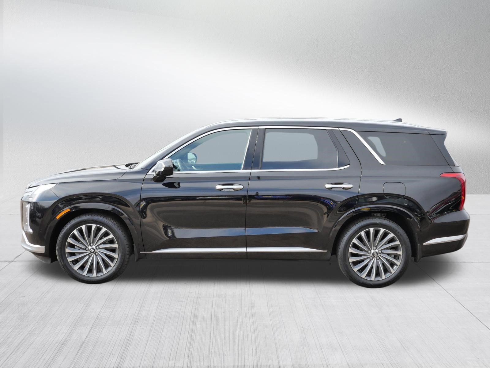 Used 2023 Hyundai Palisade Calligraphy AWD/4WD image 4