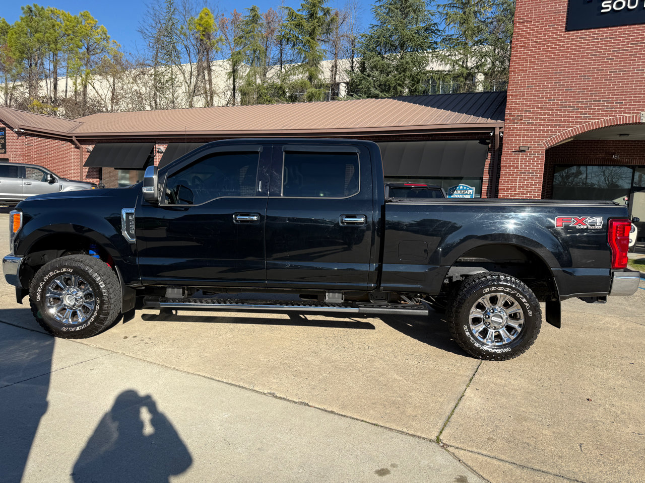 Used 2017 Ford F250 Lariat w/ Lariat Ultimate Package image 2