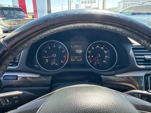 Used 2017 Volkswagen Passat 1.8T SE FWD image 21