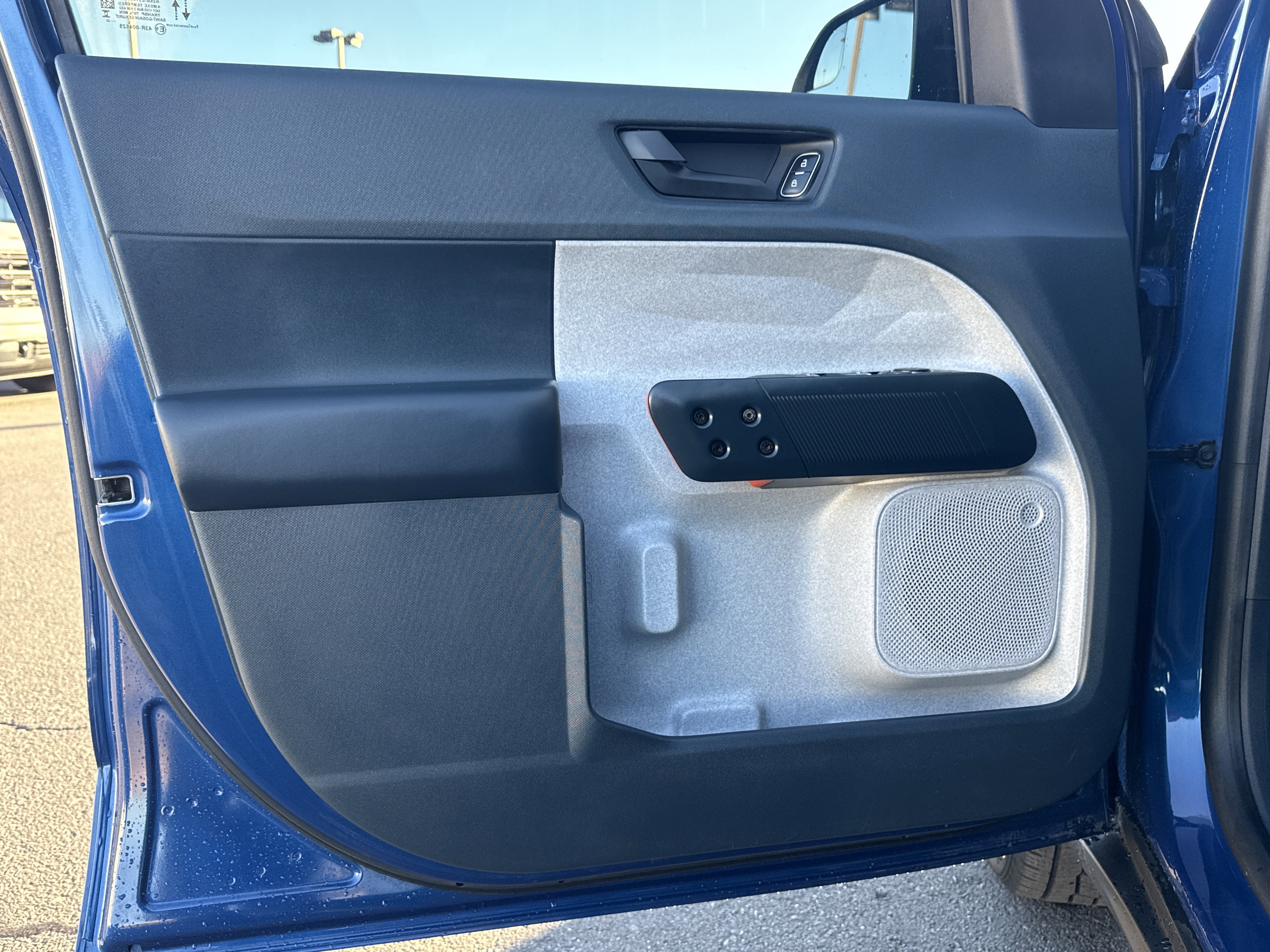 Used 2023 Ford Maverick XLT image 16