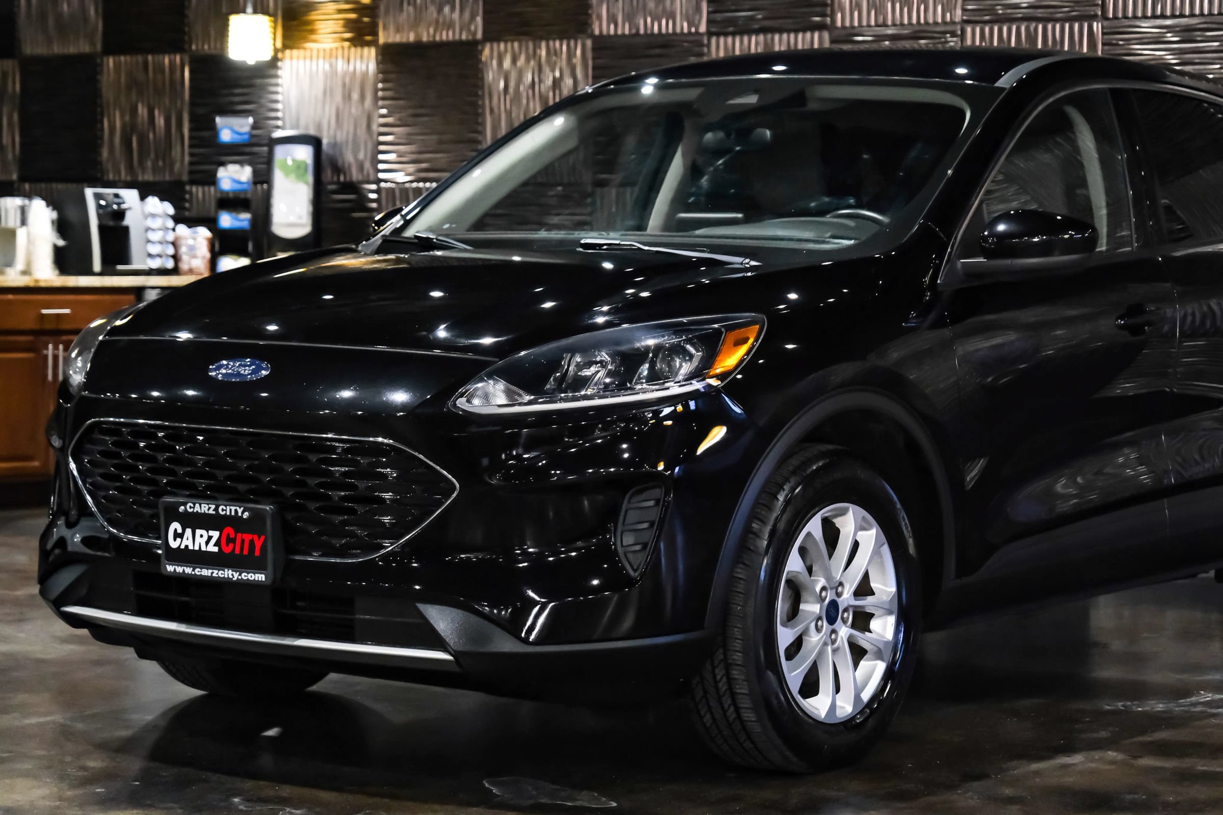 Used 2020 Ford Escape SE AWD/4WD image 7