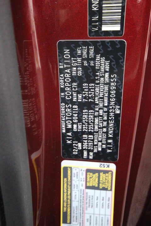 Used 2022 Kia Carnival SX image 35