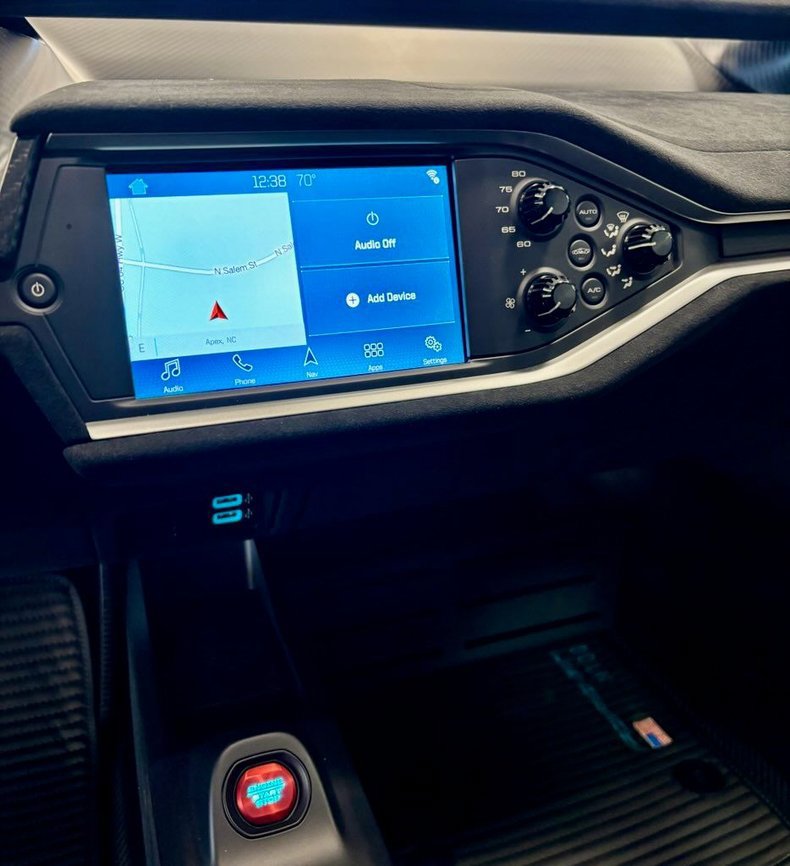 Used 2022 Ford GT RWD image 20
