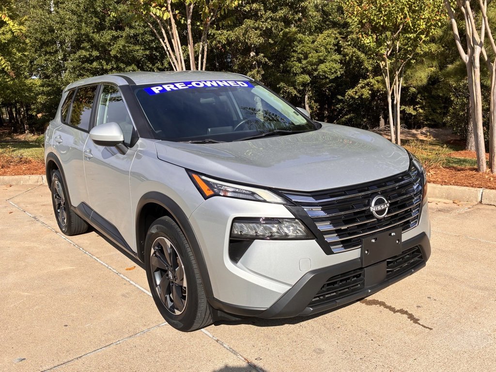 Used 2024 Nissan Rogue SV