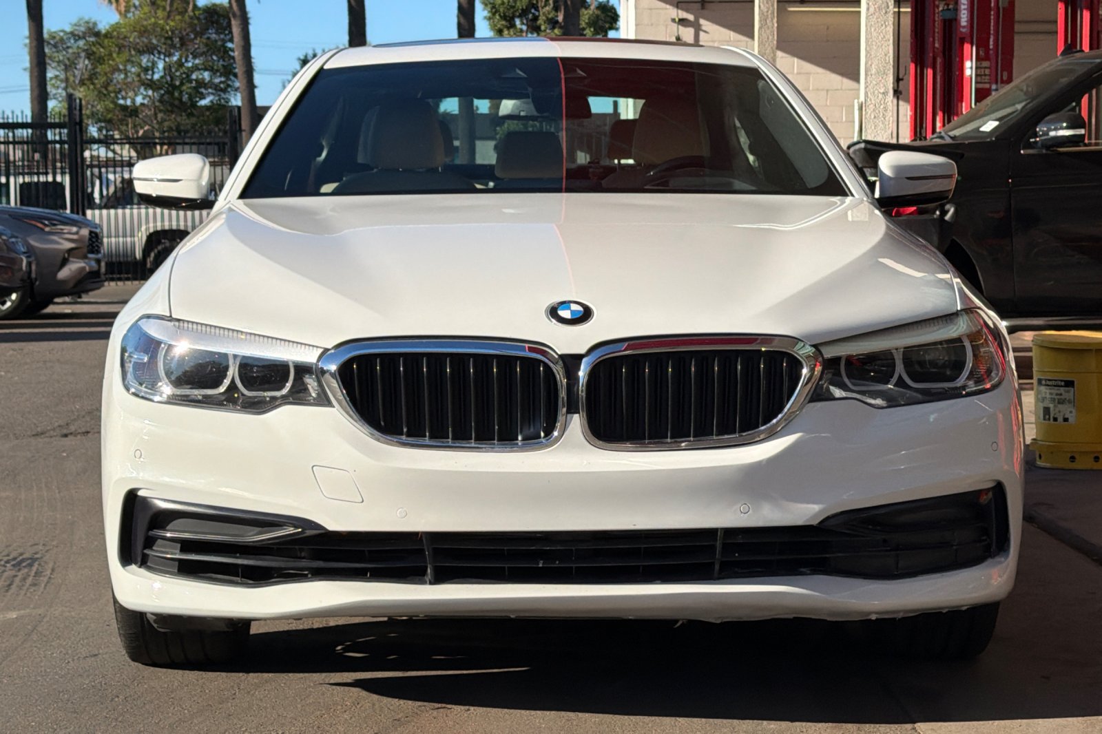 Used 2020 BMW 530e w/ Premium Package RWD image 9