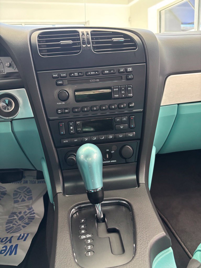 Used 2002 Ford Thunderbird RWD image 11